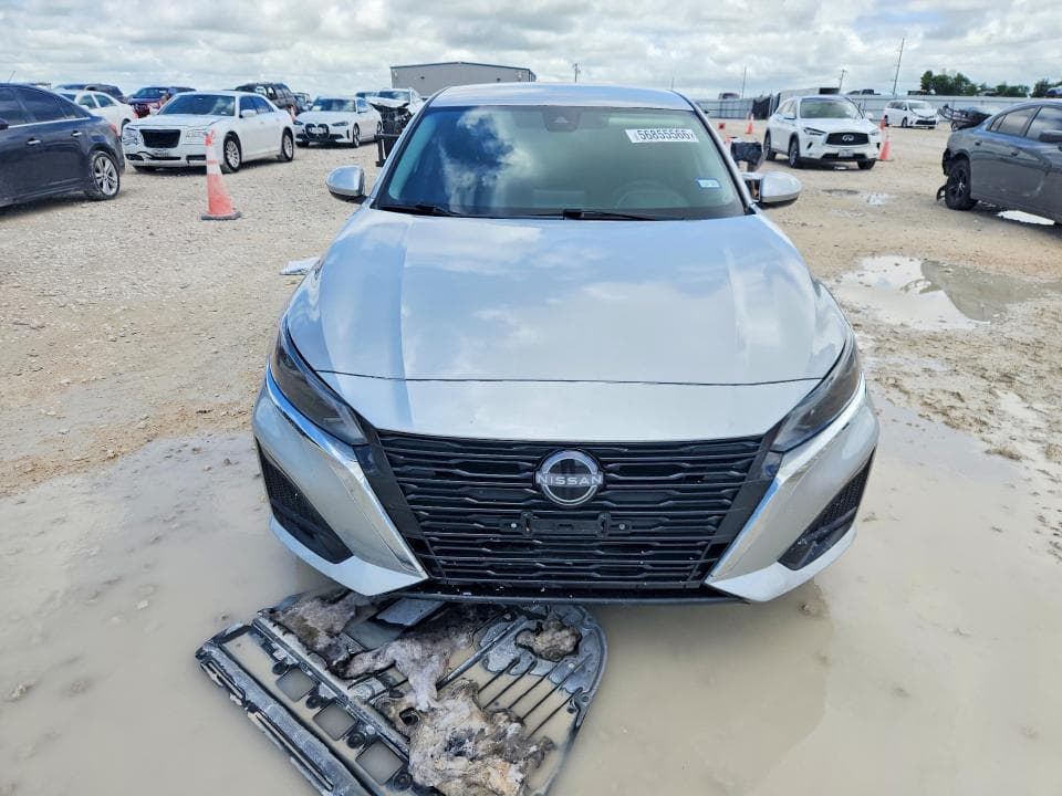 2023 NISSAN ALTIMA SV 5