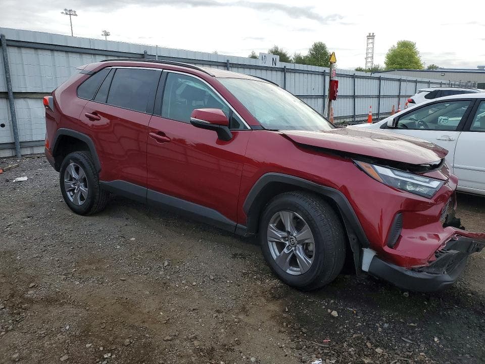 2023 TOYOTA RAV4 XLE 4