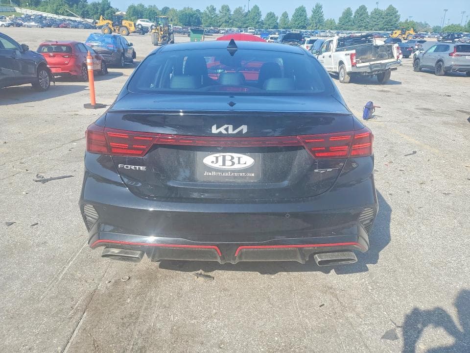 2023 KIA FORTE GT 6