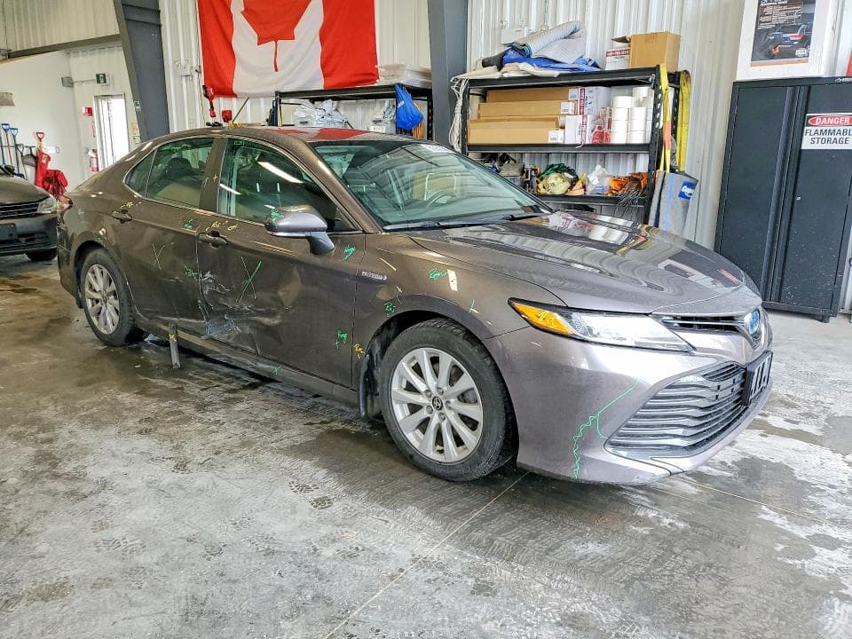 2020 TOYOTA CAMRY LE 4