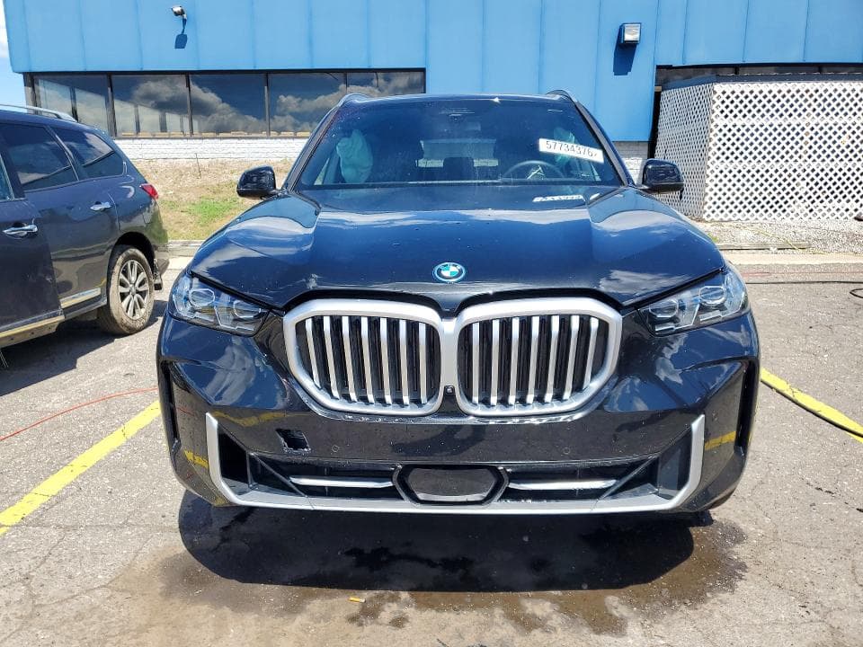 2026 BMW X5 XDRIVE50E 5