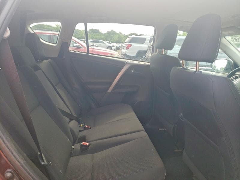 2018 TOYOTA RAV4 XLE 11