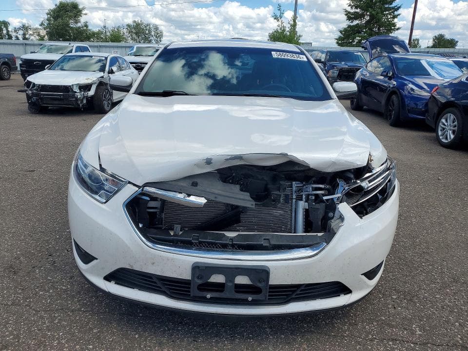 2017 FORD TAURUS SEL 5