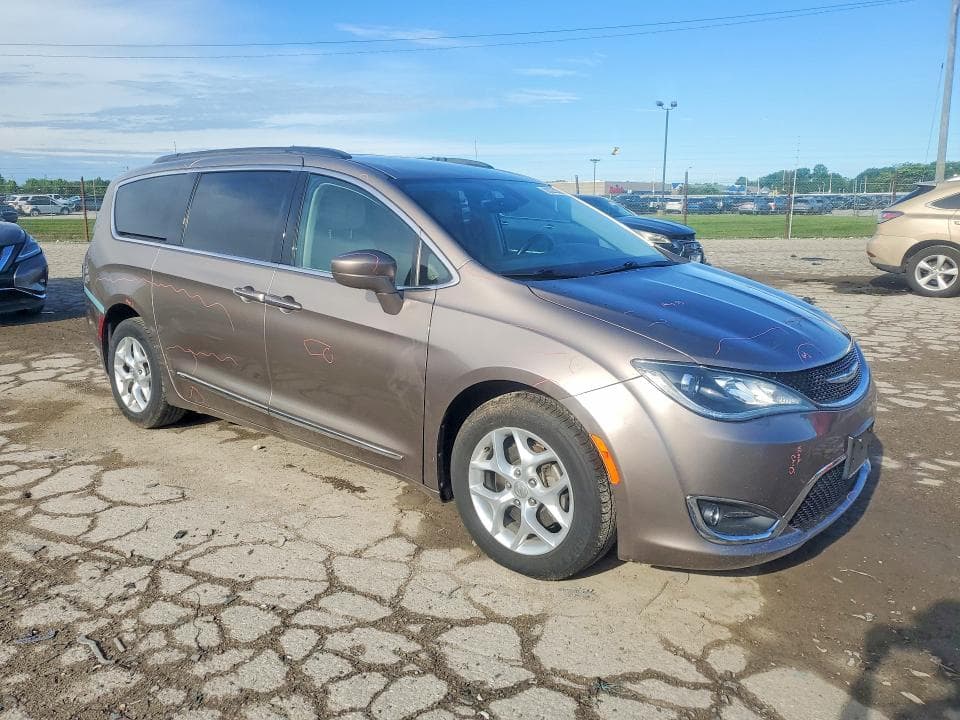 2017 CHRYSLER PACIFICA TOURING L 4