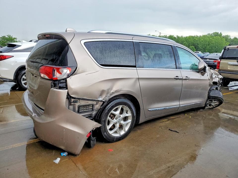 2017 CHRYSLER PACIFICA 3