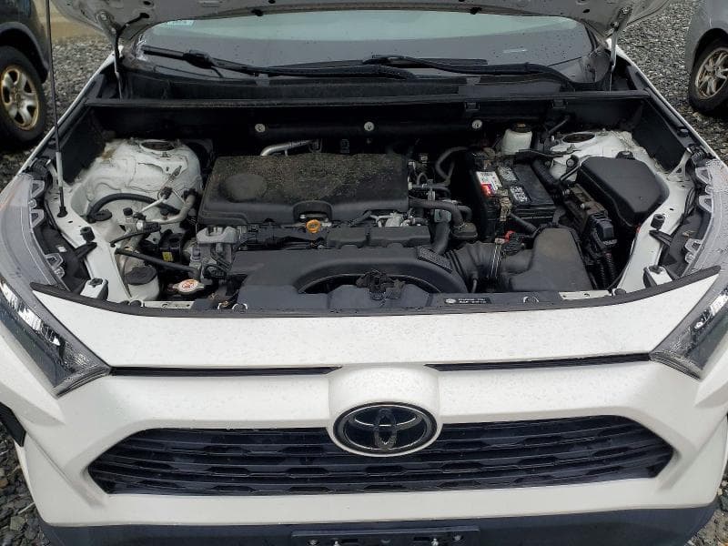2019 TOYOTA RAV4 LE 12