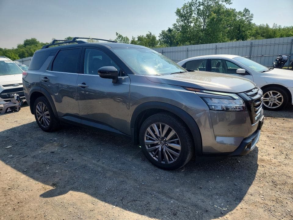 2023 NISSAN PATHFINDER SL 4