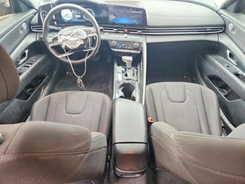 2024 HYUNDAI ELANTRA SEL 8