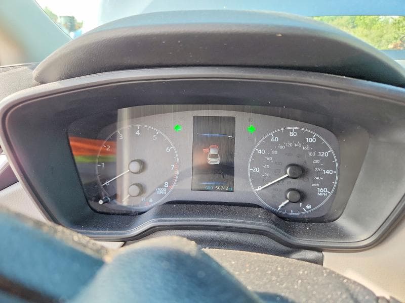 2025 TOYOTA COROLLA 9