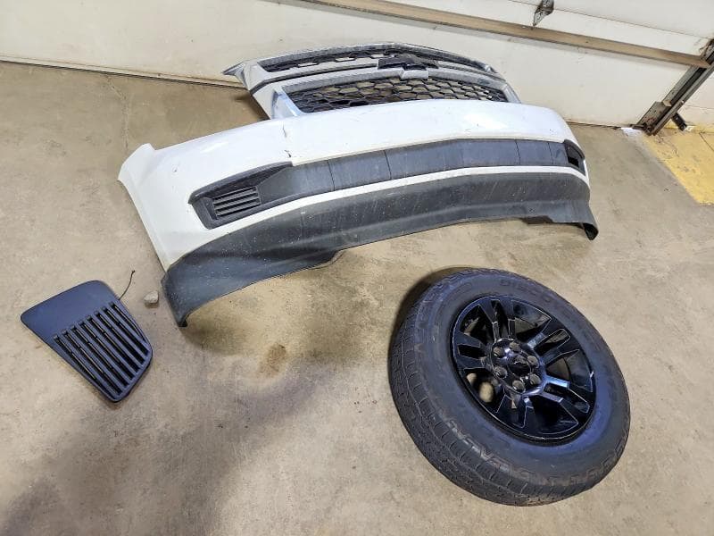 2018 CHEVROLET SUBURAN 13
