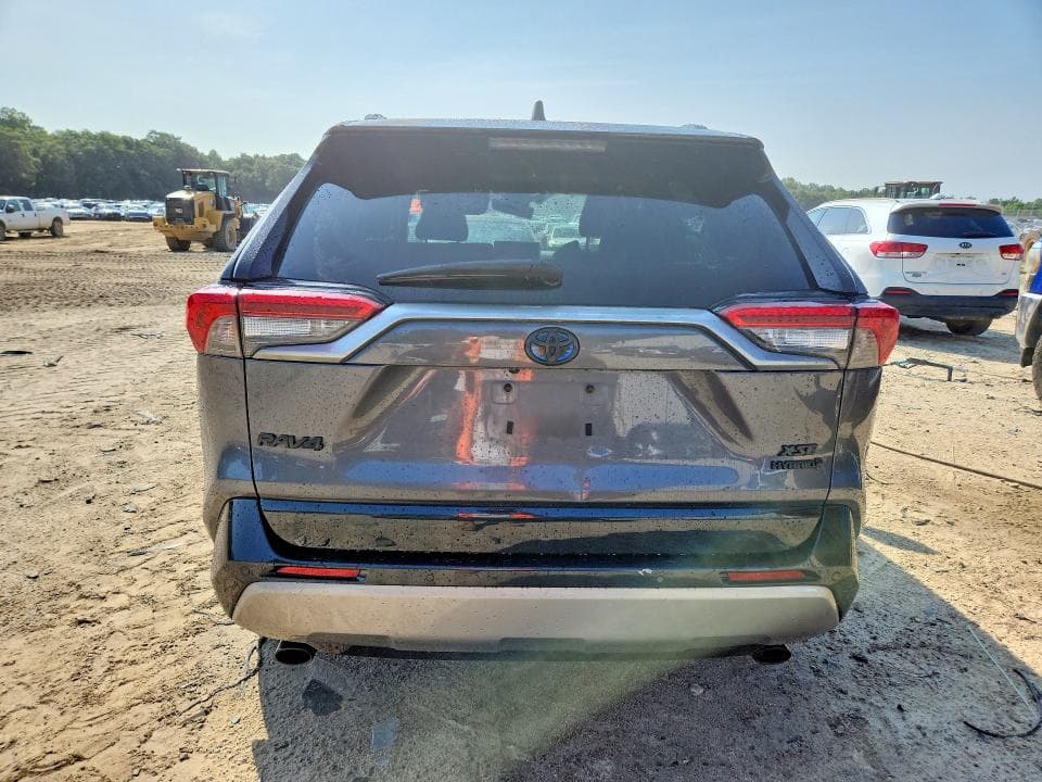 2022 TOYOTA RAV4 XSE 6