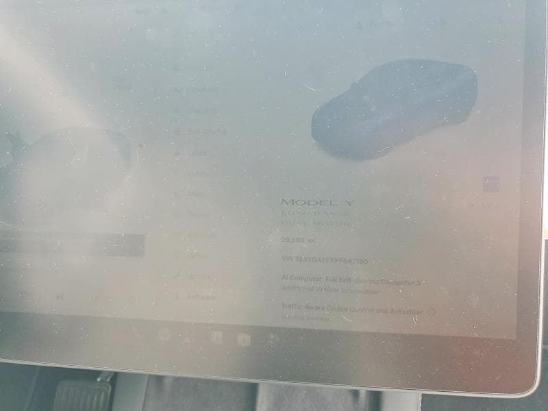 2023 TESLA MODEL Y 9