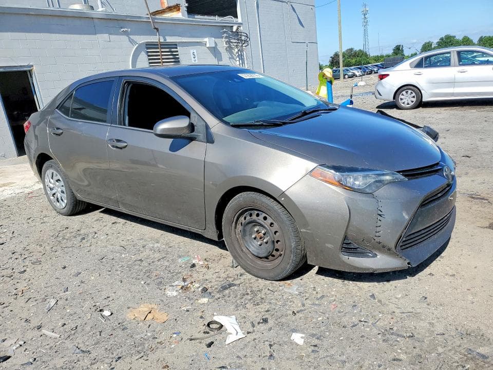 2017 TOYOTA COROLLA LE 4