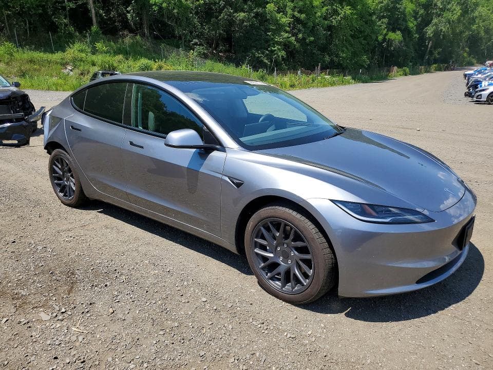 2025 TESLA MODEL 3 4