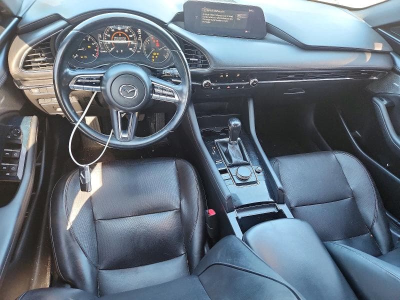 2019 MAZDA 3 PREMIUM 8