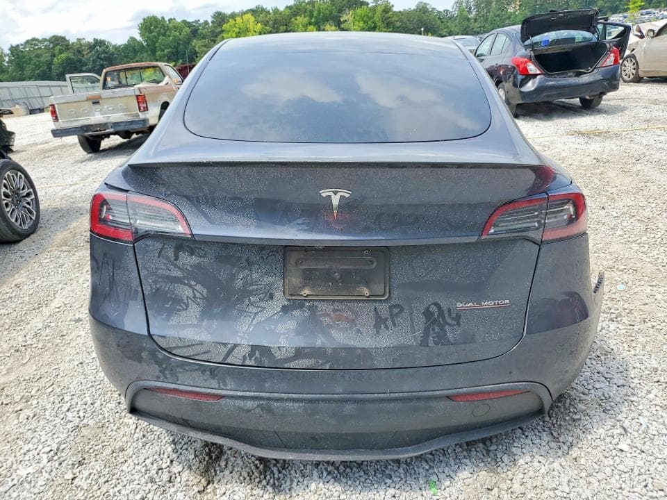 2023 TESLA MODEL Y 6