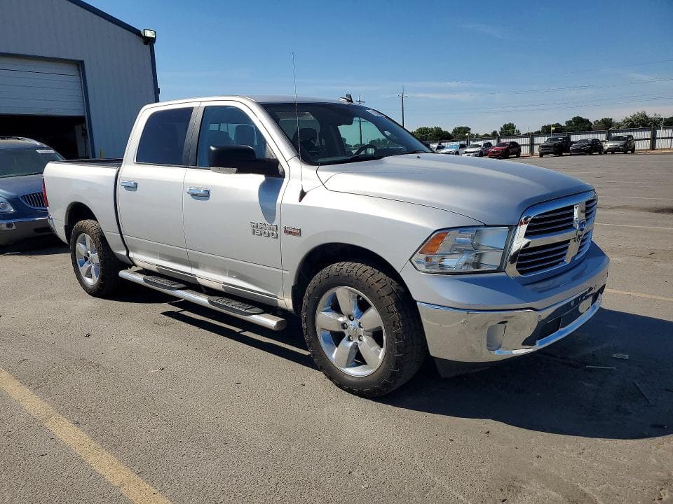 2017 RAM 1500 SLT 4