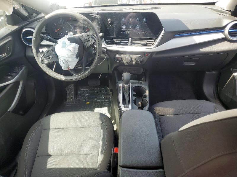 2026 CHEVROLET TRAX LS 8