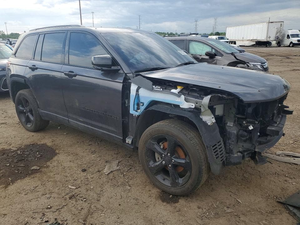 2024 JEEP GRAND CHEROKEE LAREDO 4