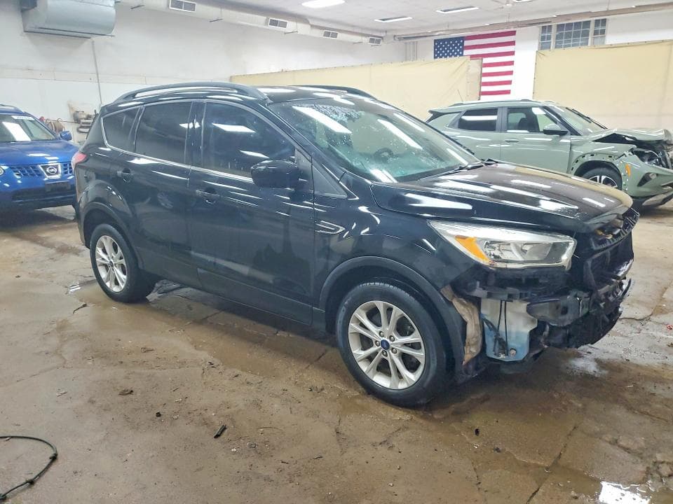 2018 FORD ESCAPE SE 4