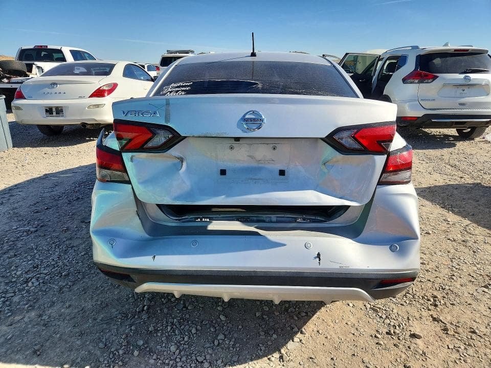 2020 NISSAN VERSA S 6