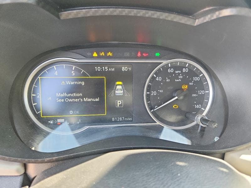 2020 NISSAN VERSA SV 9