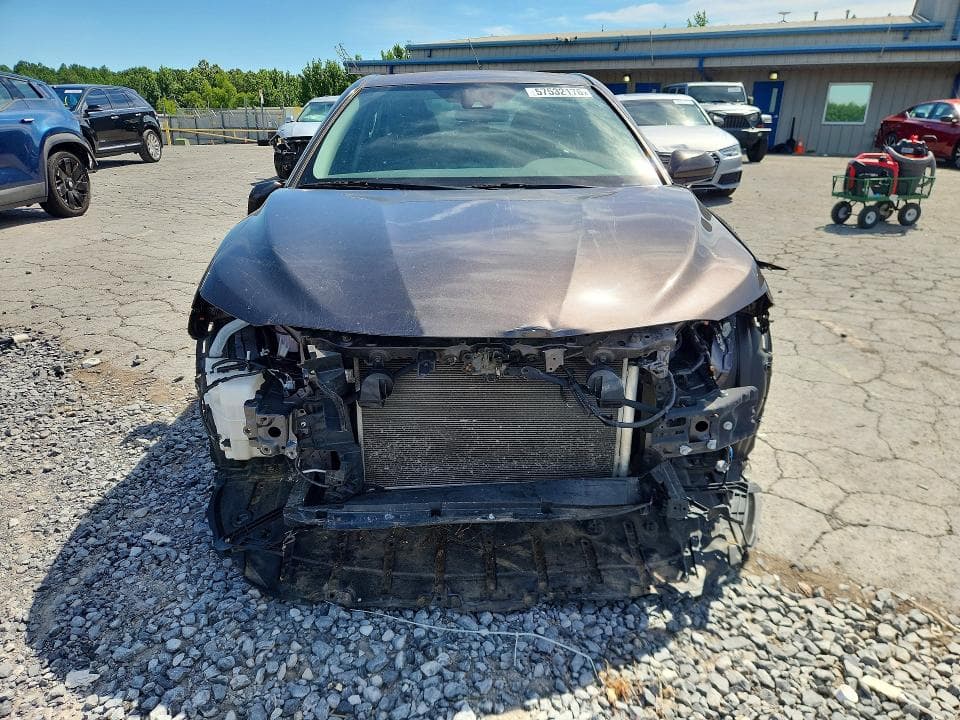 2019 TOYOTA CAMRY LE 5
