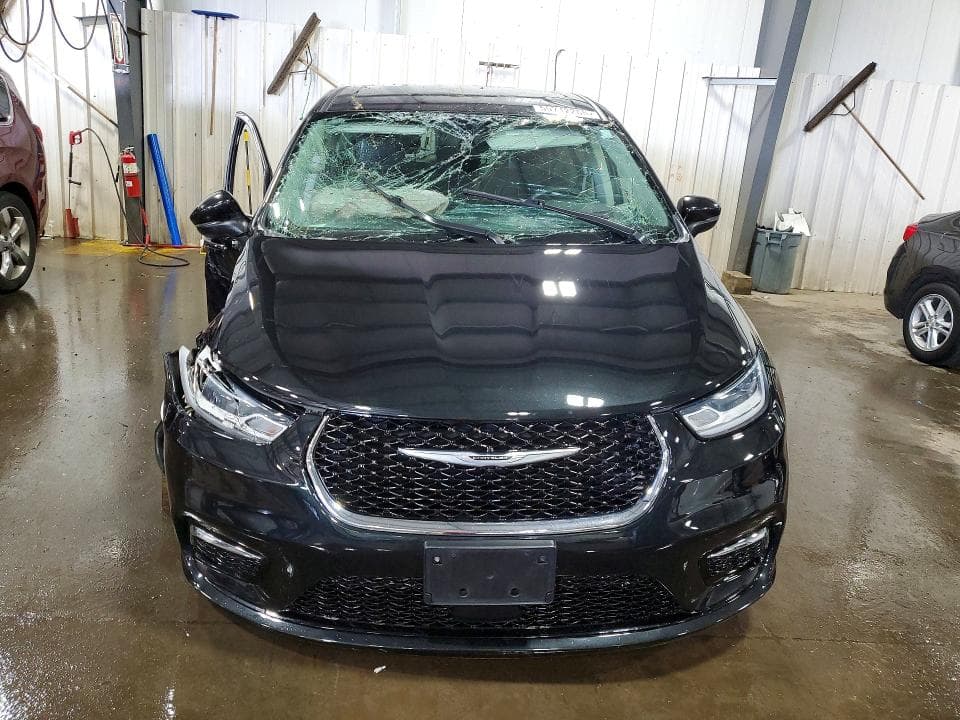 2023 CHRYSLER PACIFICA TOURING L 5