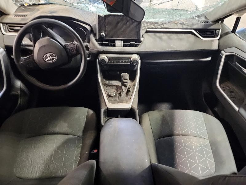 2023 TOYOTA RAV4 HYBRID XLE 8