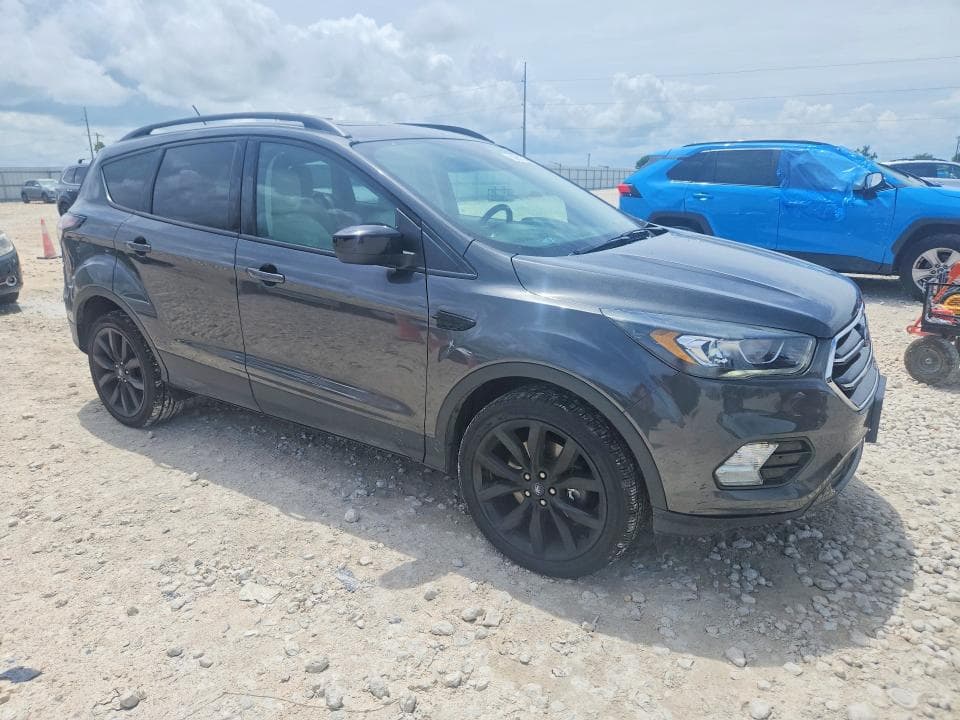 2018 FORD ESCAPE SEL 4