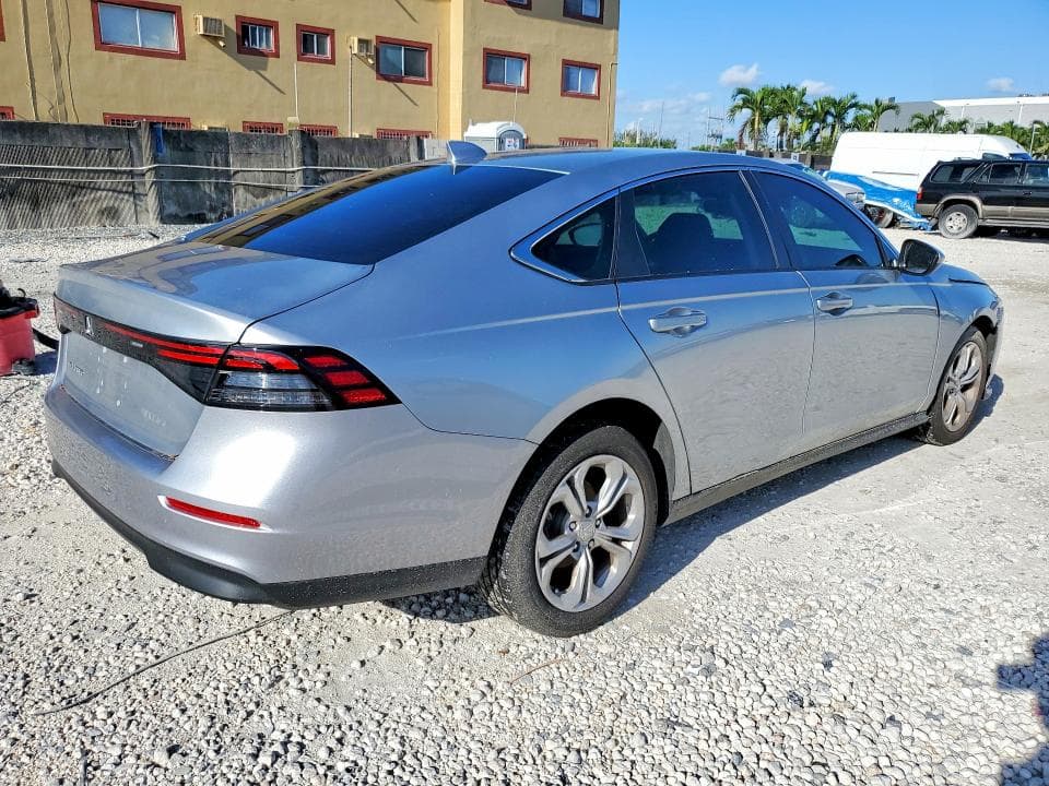 2025 HONDA ACCORD LX 3