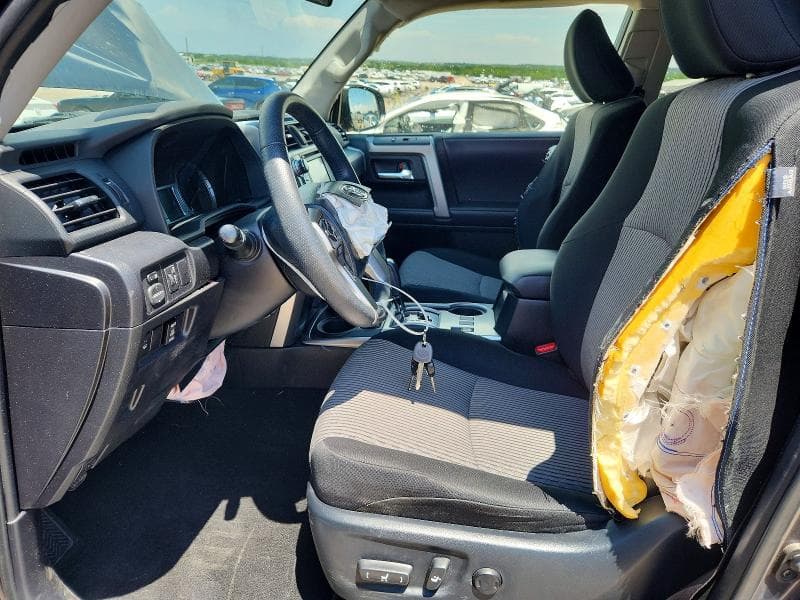 2018 TOYOTA 4RUNNER SR5 7