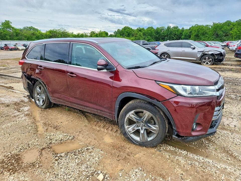 2017 TOYOTA HIGHLANDER LIMITED PLATINUM 4