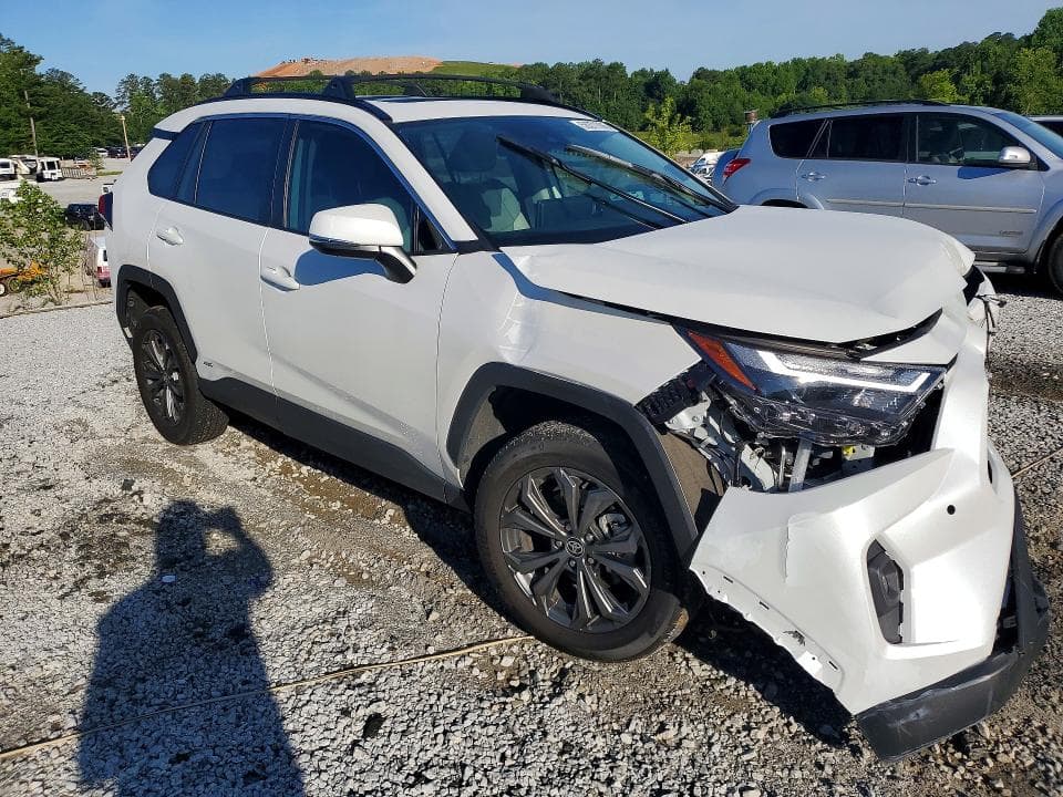 2024 TOYOTA RAV4 XLE PREMIUM 4
