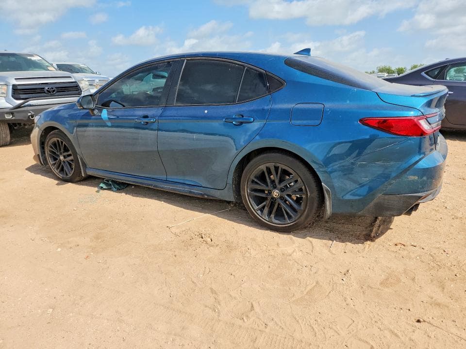 2026 TOYOTA CAMRY SE 2
