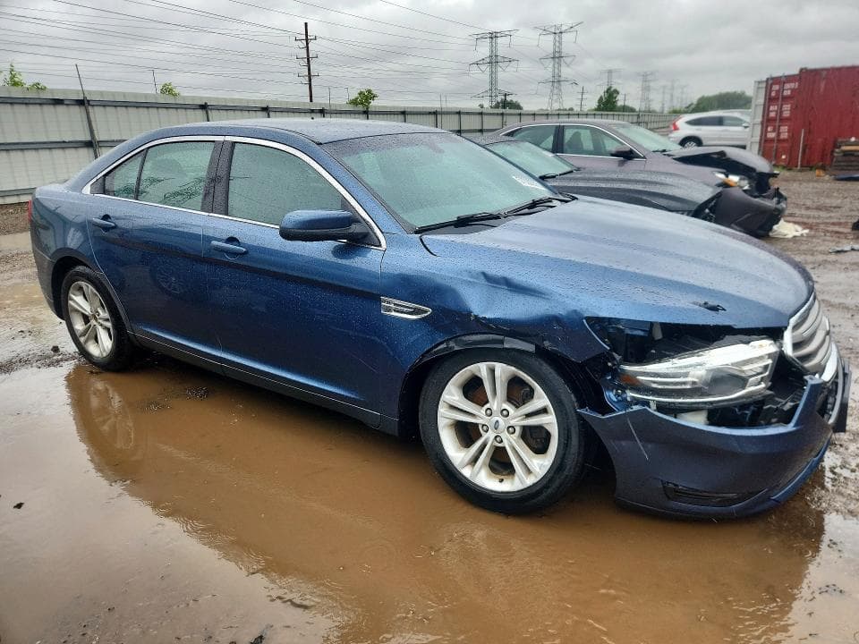 2018 FORD TAURUS SEL 4