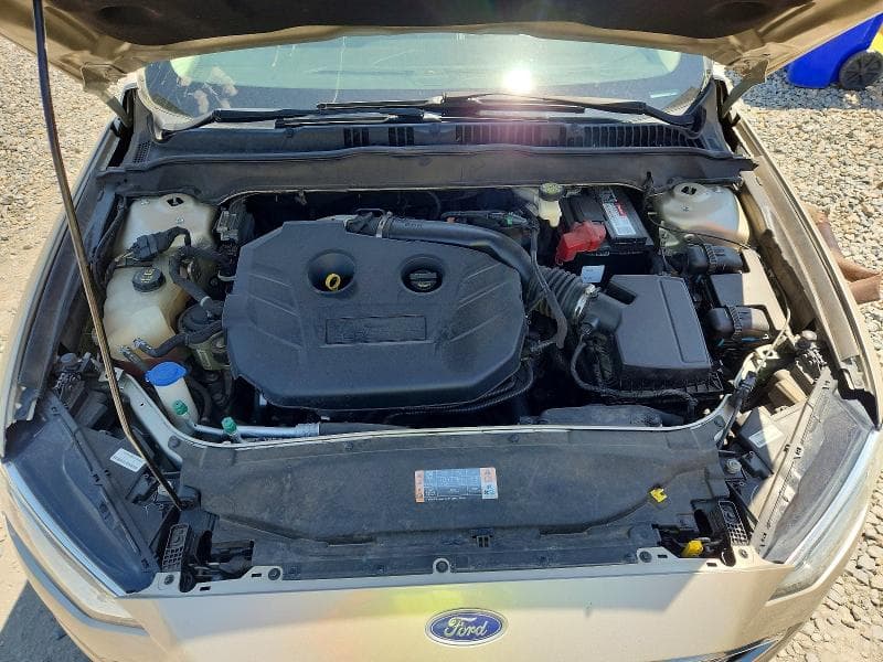 2017 FORD FUSION SE 11