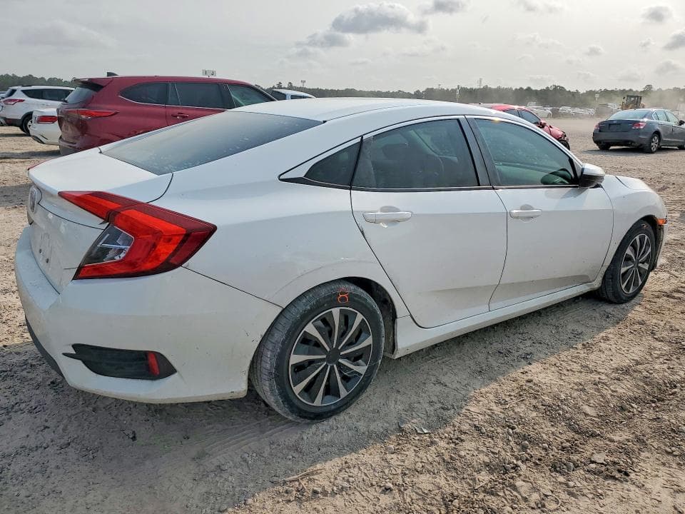 2018 HONDA CIVIC LX 3