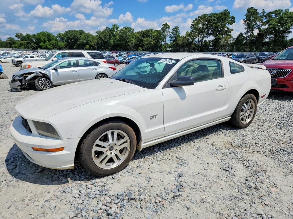2005 FORD MUSTANG