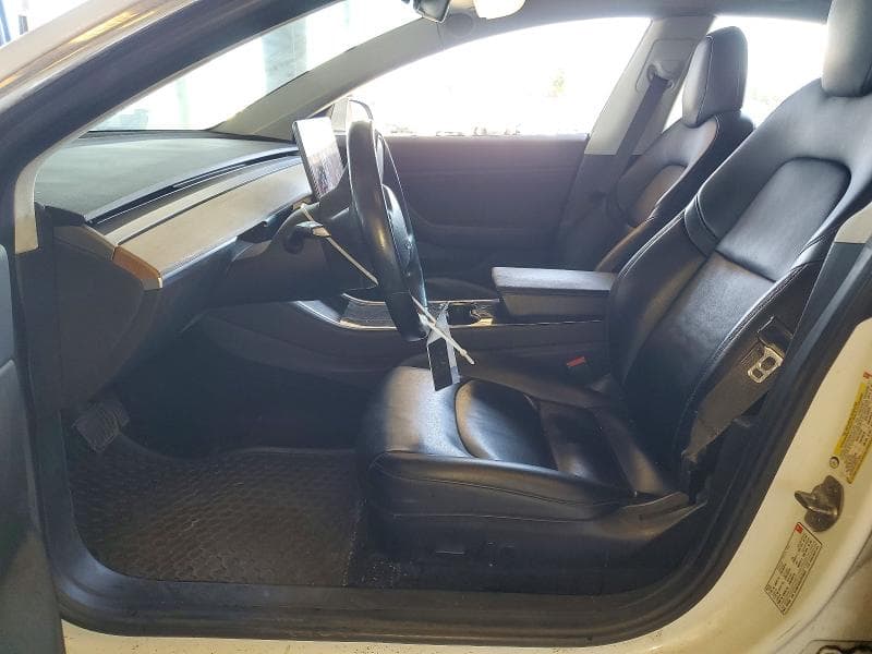 2018 TESLA MODEL 3 7
