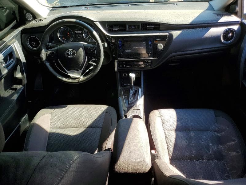 2017 TOYOTA COROLLA LE 8