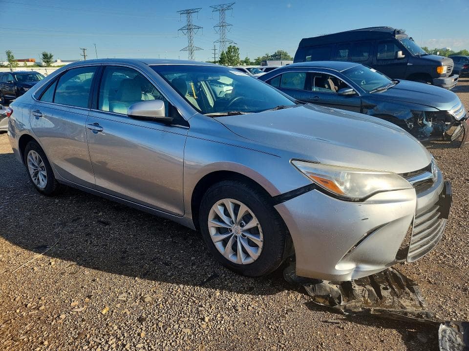 2017 TOYOTA CAMRY LE 4