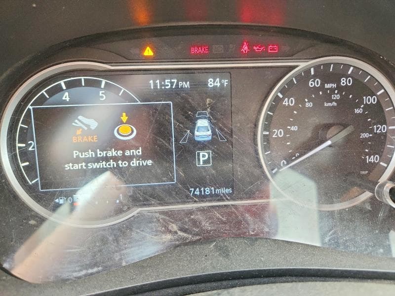 2020 NISSAN VERSA SV 9