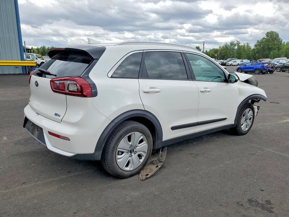 2019 KIA NIRO LX 3