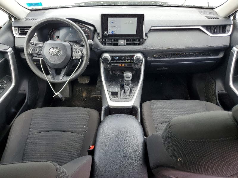 2025 TOYOTA RAV4 LE 8