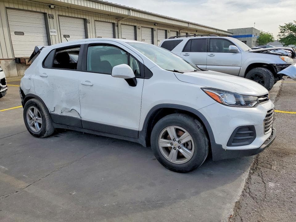 2020 CHEVROLET TRAX LS 4
