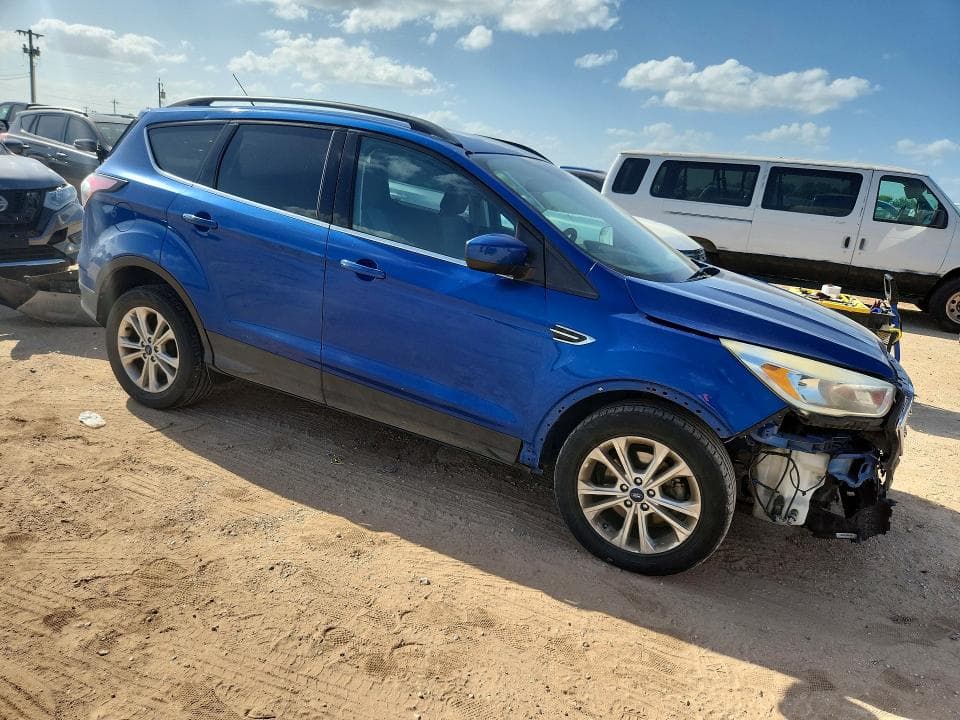 2018 FORD ESCAPE SE 4