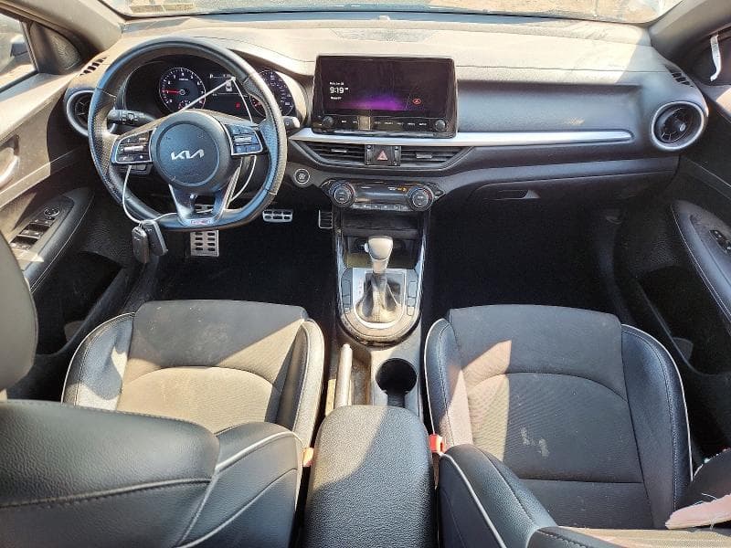2023 KIA FORTE GT LINE 8