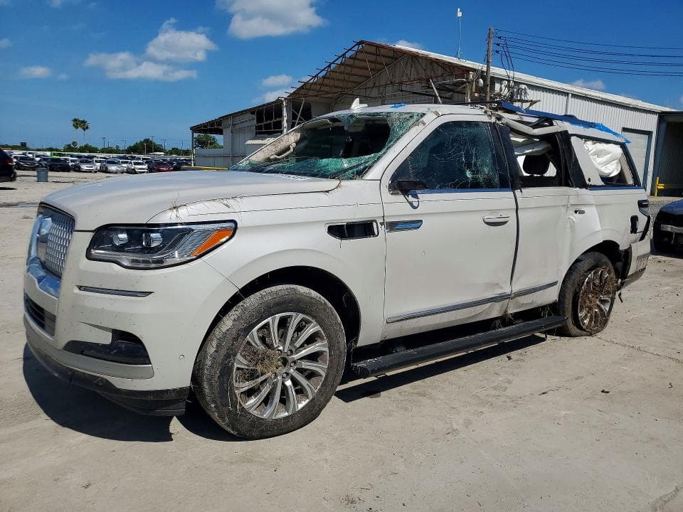 2024 LINCOLN NAVIGATOR - 1