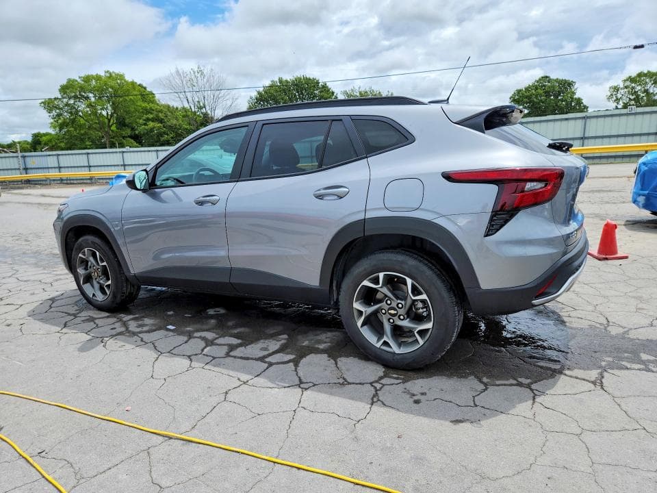 2024 CHEVROLET TRAX 1LT 2